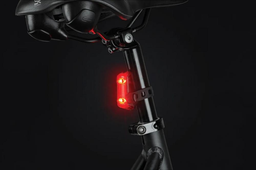 AXA LED-Akku-Beleuchtungsset AXA Dwn 30 - USB aufladbar mit Gummiband-Befestigung - Fahrradbeleuchtungsset