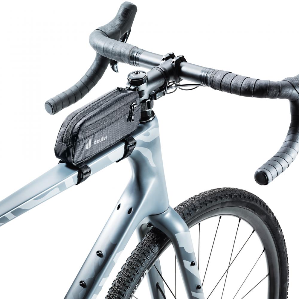 Deuter Energy Bag 0.5 Oberrohrtasche schwarz am Fahrradrahmen montiert, leichte Fahrradtasche für Rennrad und Mountainbike.
