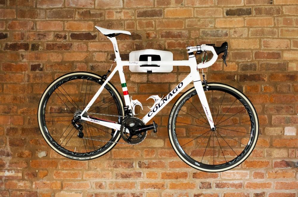 Hiplok AIRLOK Fahrrad Wandhalterung Sicherheitshalter schwarz - gehärteter Stahlrahmen - integrierter 30 Millimeter Sperrbolzen - Sold Secure Diamond - Wandmontage Innen und Außen