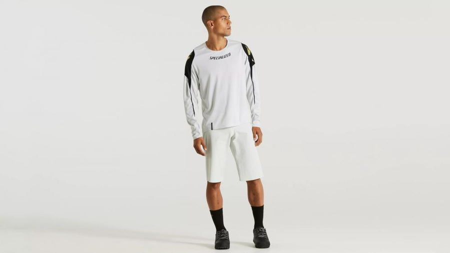 GRAVITY SHORT DOVGRY 32 - Hochwertige Shorts für Sport und Freizeit