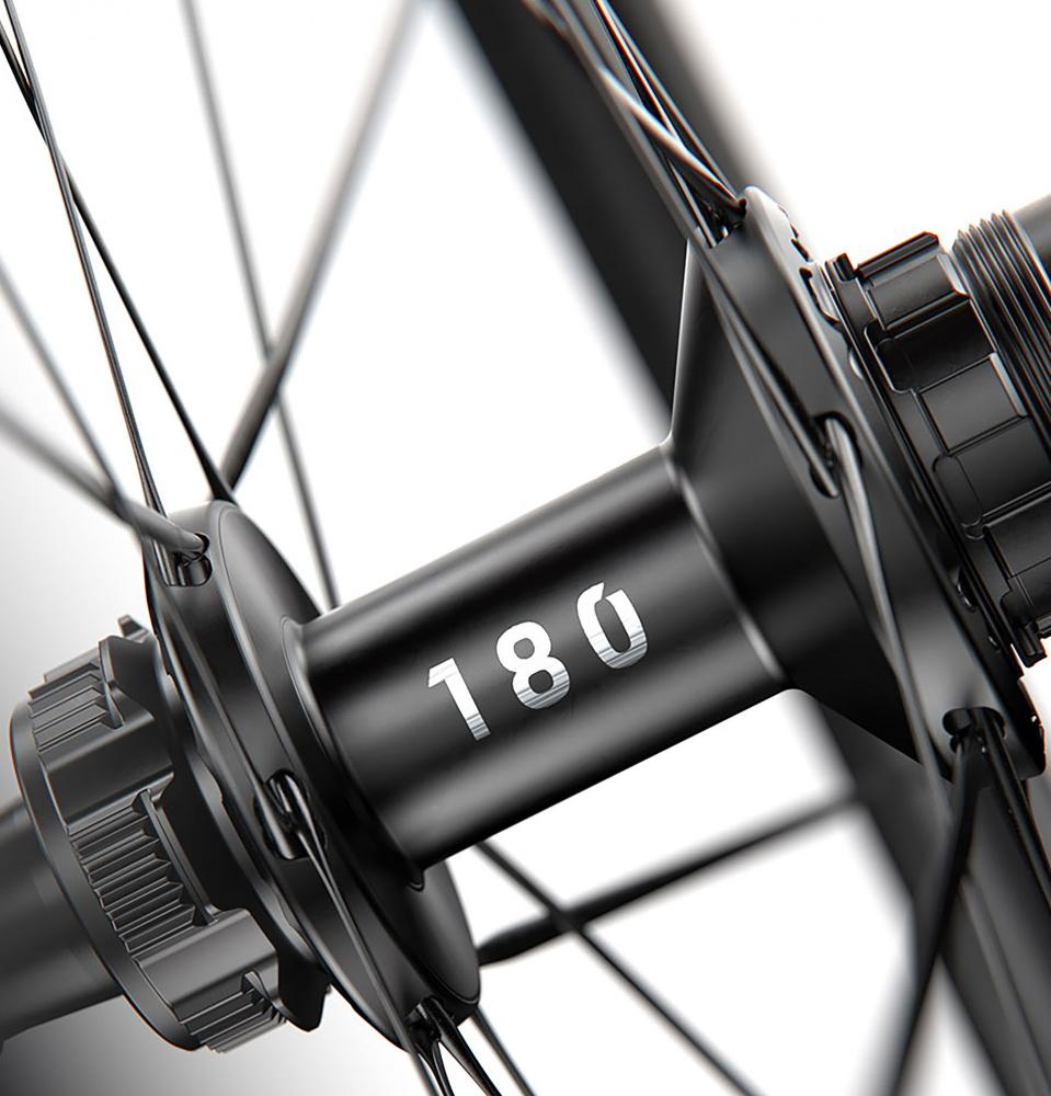 DT Swiss Laufrad GRC 1100 DICUT 29" 622 x 30 mm Schwarz - leichtes Carbon-Gravel-Laufrad