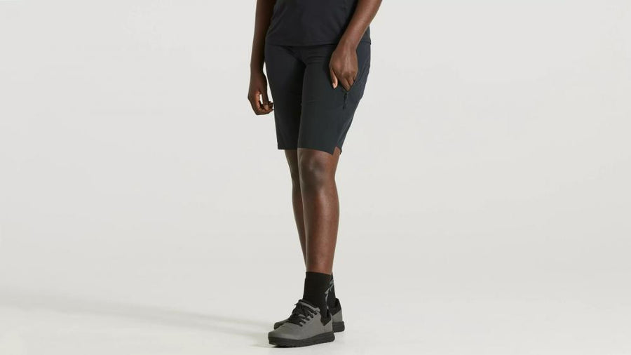TRAIL AIR SHORT WMN - Damen MTB Shorts mit Innenhose - Schwarz Größe M