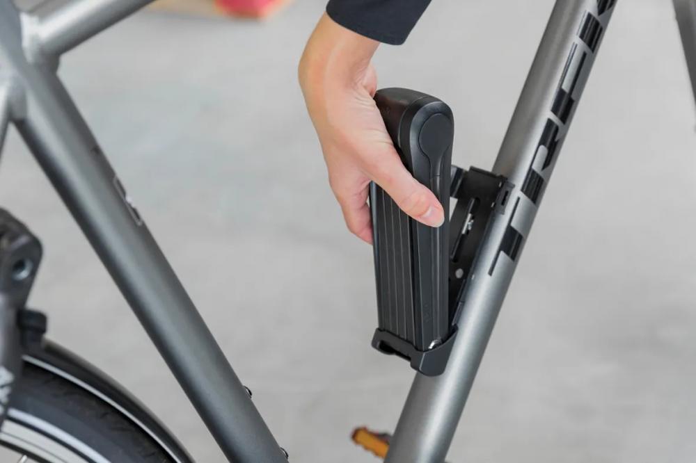AXA Faltschloss Fold 100 - 1.000 mm Faltschloss mit hoher Sicherheit für Fahrräder und E-Bikes