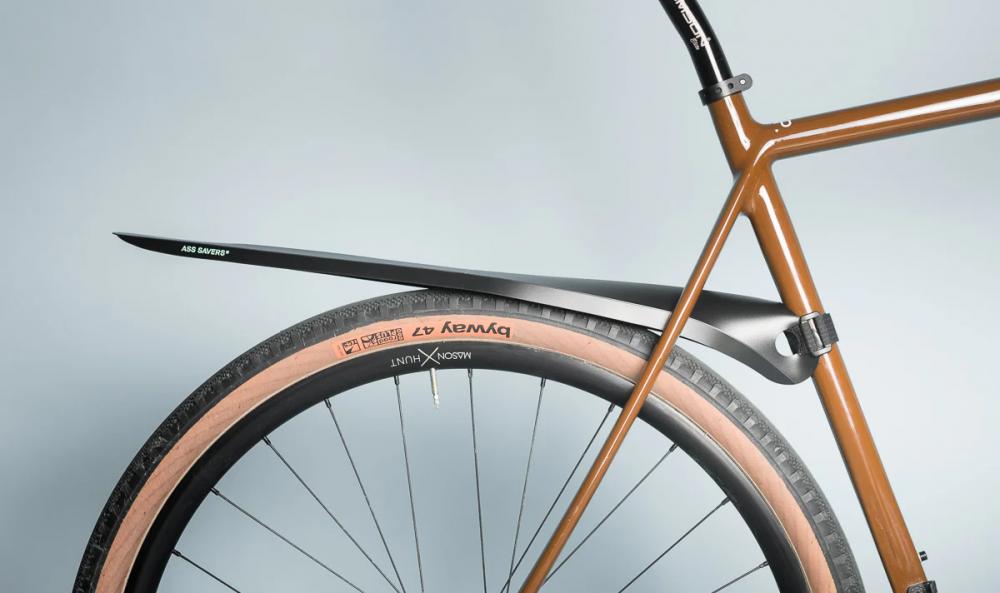 Ass Savers Fendor Bendor Big FRB-4-BLK: Faltbarer, werkzeuglos montierbarer Hinterrad-Spritzschutz für Gravel- und MTB-Bikes, passend für Reifenbreiten von 32-55 mm, Farbe Schwarz