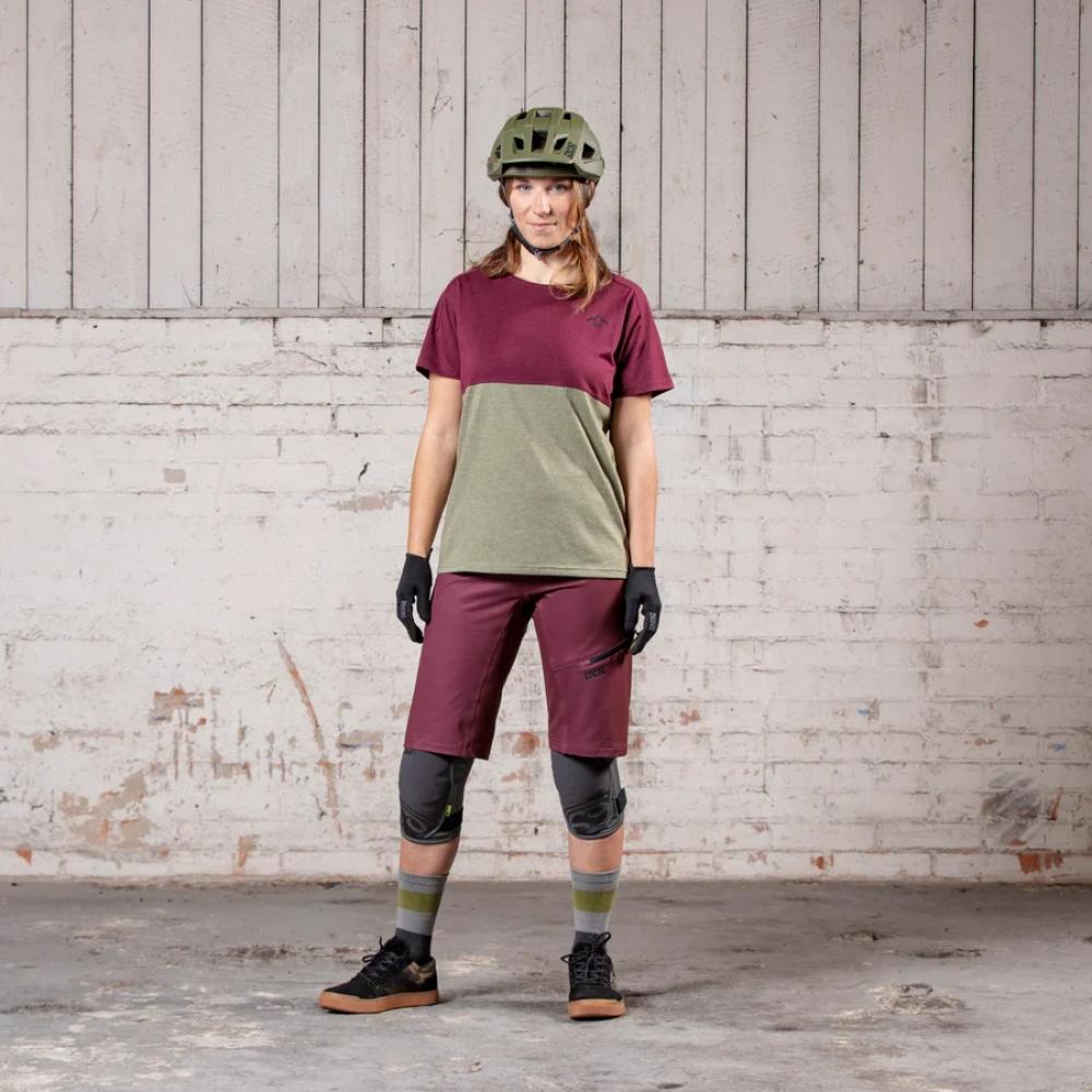 IXS Sports Division iXS Flow Women Mountain Tech Tee 36 Raisin/Olive - atmungsaktives Bike-Shirt