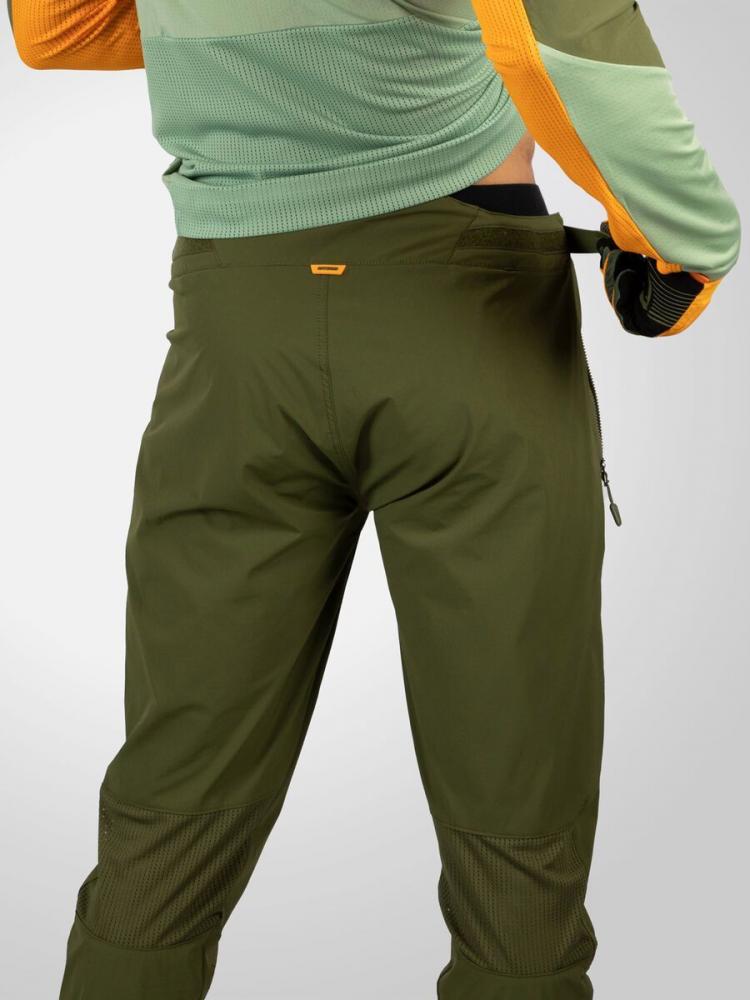 Endura MT500 Burner Lite Hose, olivgrün, Größe XL, leichte 4-Wege-Stretch-Radhose für Herren, ideal für warme Tage, kompatibel mit Knieprotektoren und Clickfast Innenhosen