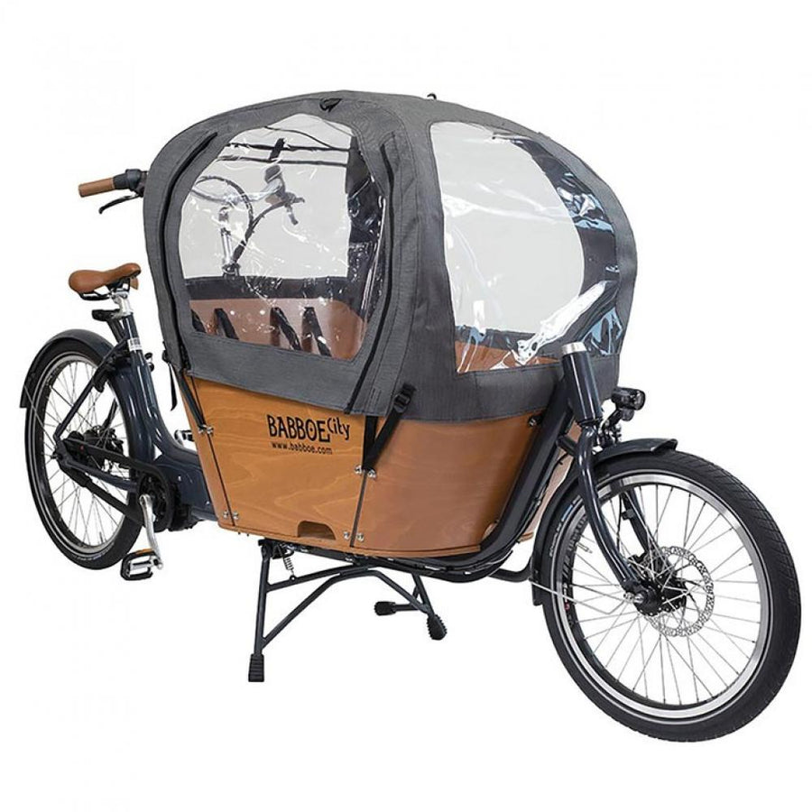 Babboe City Lastenrad mit grauem Regenverdeck aus Docril