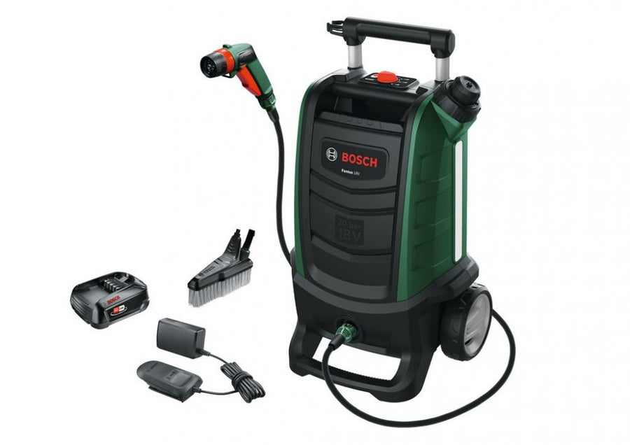 Bosch Fontus II 18V Akku-Reiniger mit 15L Tank, Sprühdüse, Bürste, Akku und Ladegerät für unterwegs.
