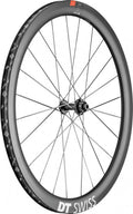 Schwarzes DT Swiss ERC 1100 DICUT Disc Aero Endurance Laufrad, 622 x 45 mm.