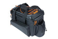 Basil Gepäckträgertasche Miles Tarpaulin XL Pro MIK 2.0 schwarz-orange, 9-36 Liter mit MIK 2.0-Adapterplatte.