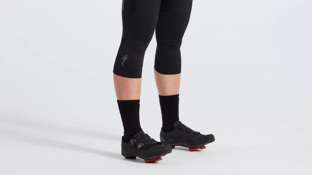 SEAMLESS KNEE WARMER BLK M/L - Nahtlose Knie-Wärmer in Schwarz - Bekleidung