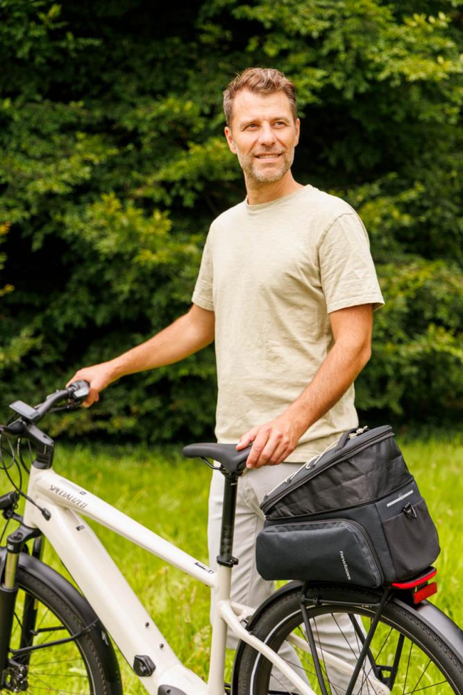 New Looxs Radtasche Sports Trunkbag RT Black 31L Black - vielseitige Gepäckträgerlösung