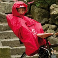 Regenponcho Hamax für das Kind im Sitz rot